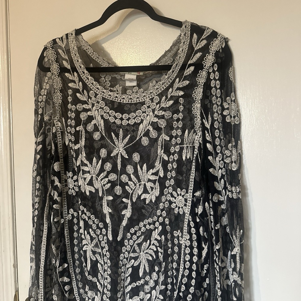 Vivid Top Womens Small Black Crochet‎ Knit Lace Tunic Witchy Goth